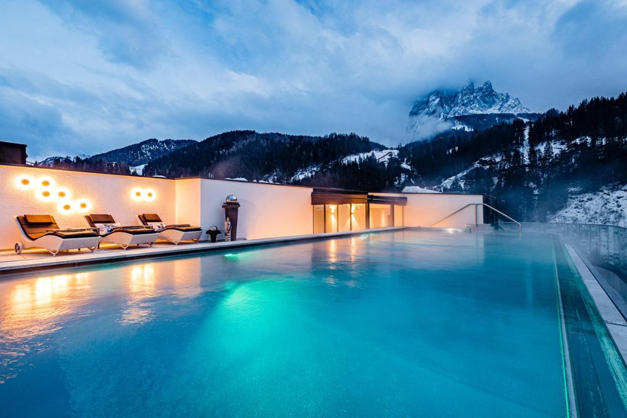 Hotel Touring Dolomites Santa Cristina Val Gardena Екстер'єр фото