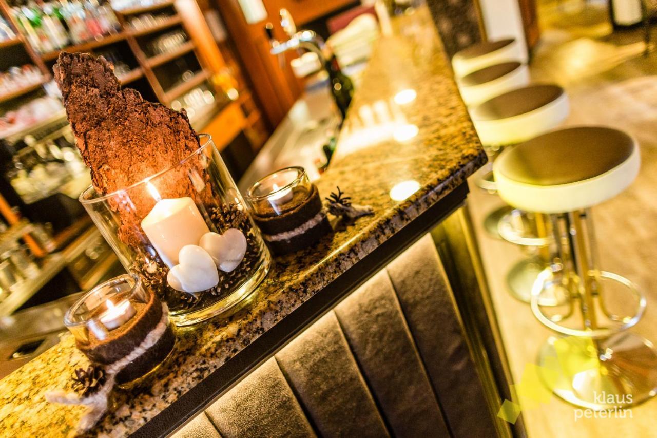 Hotel Touring Dolomites Santa Cristina Val Gardena Екстер'єр фото